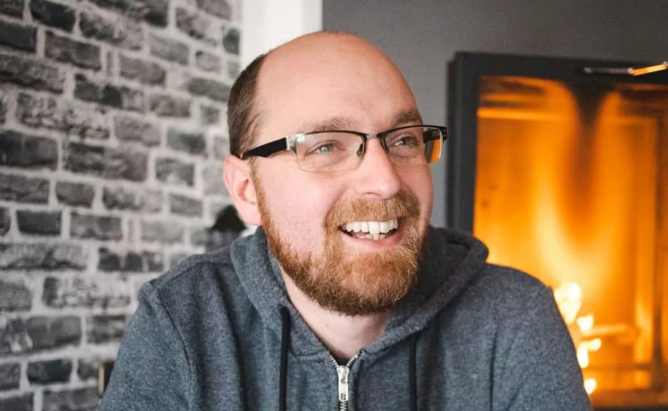 Michael Flintz - Webdesigner und Inhaber von Pearlwave Media Michael Flintz - Webdesigner und Inhaber von Pearlwave Media